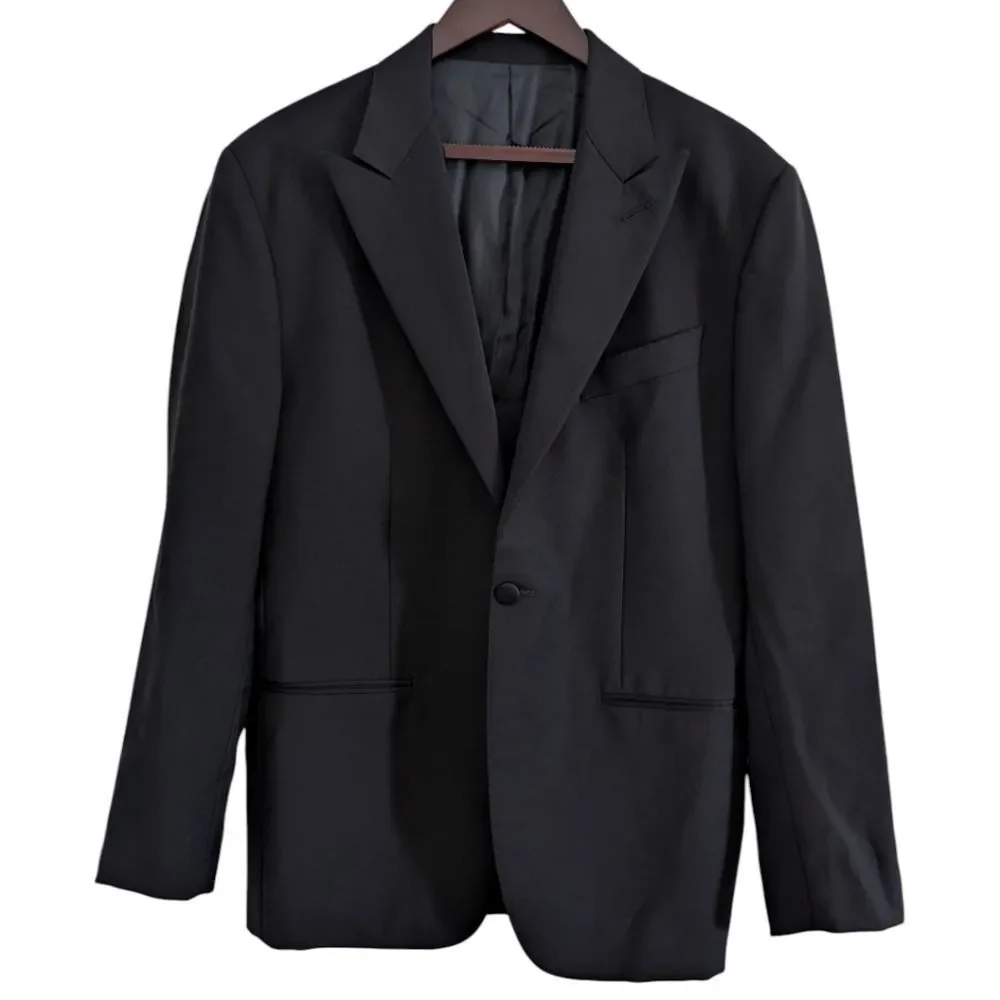 Thom Sweeney ​this stunning